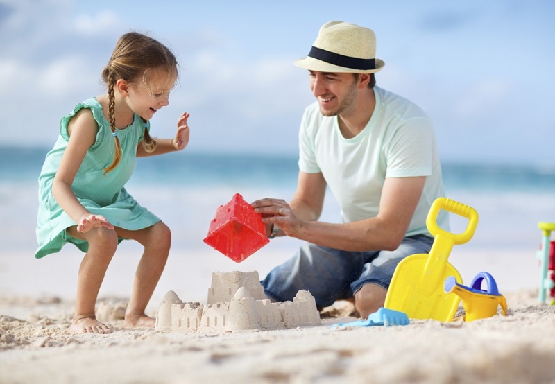 low cost family activities holiday
